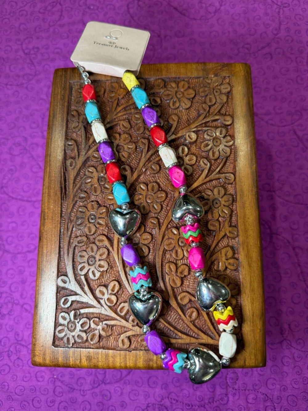 NWT Treasure Jewels Heart Pop Necklace